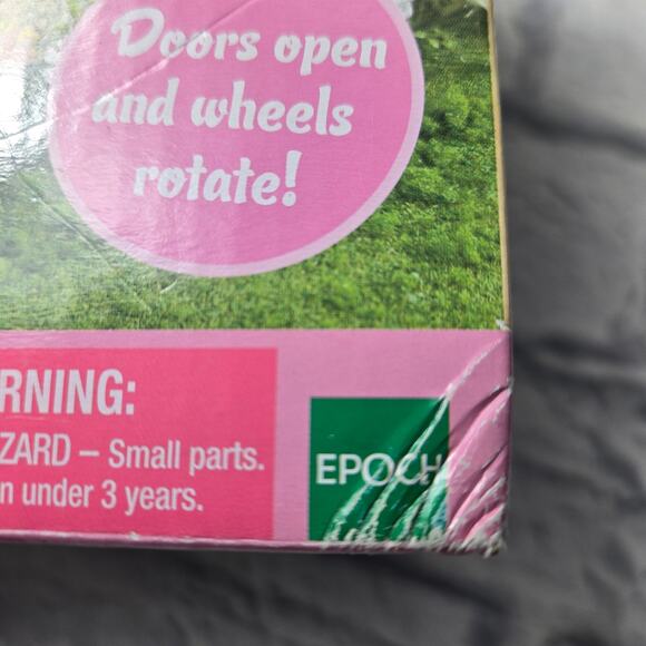 Open Box Unused Calico Critters Family Seven Seater Van Box Issues - Picture 14 of 14